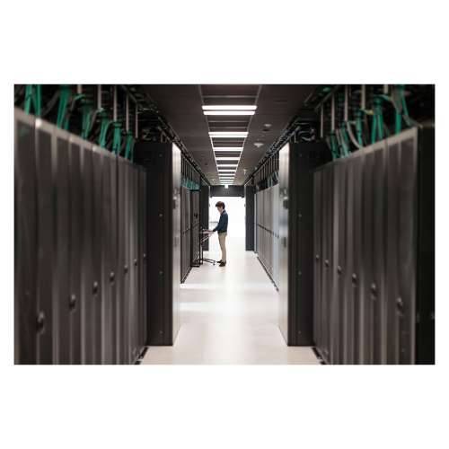 HPE Aruba 6200M 24G 4SFP+ Switch - switch - Max. Stacking Distance 10 kms - 24 ports - managed - rack-mountable Cijena