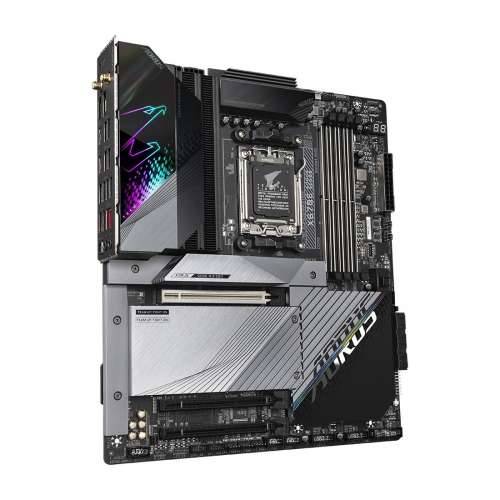 Gigabyte X670E AORUS MASTER - 1.0 - motherboard - extended ATX - Socket AM5 - AMD X670 Cijena