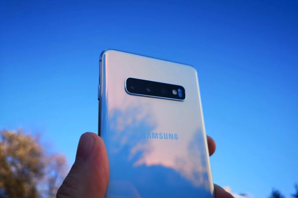 Samsung Galaxy S10+ recenzija